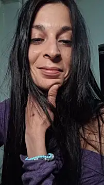 patatinahot87 online show from April 22, 3:46 pm