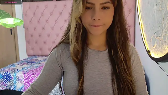 soft doll small123 online show from December 27, 4:36 am