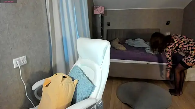 Your Wet Desire online show from April 8, 4:01 am