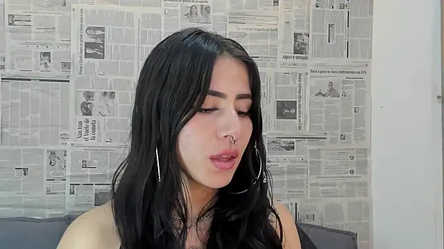 Snapshot of Mhelanny2 chatting on January 12, 9:08 pm Mhelanny2 online show from January 12, 9:08 pm