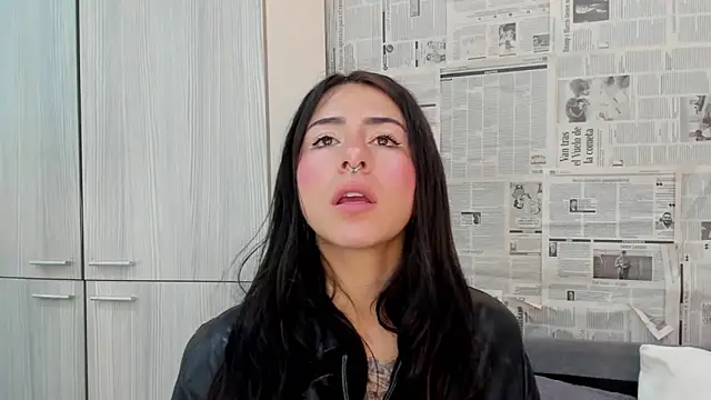 Snapshot of Mhelanny2 chatting on January 25, 12:16 pm Mhelanny2 online show from January 25, 12:16 pm