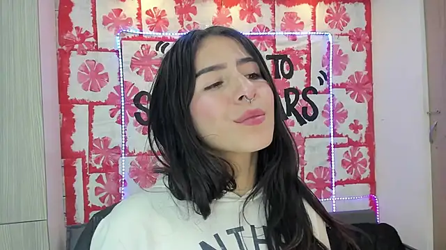 Snapshot of Mhelanny2 chatting on March 5, 11:06 am Mhelanny2 online show from March 5, 11:06 am