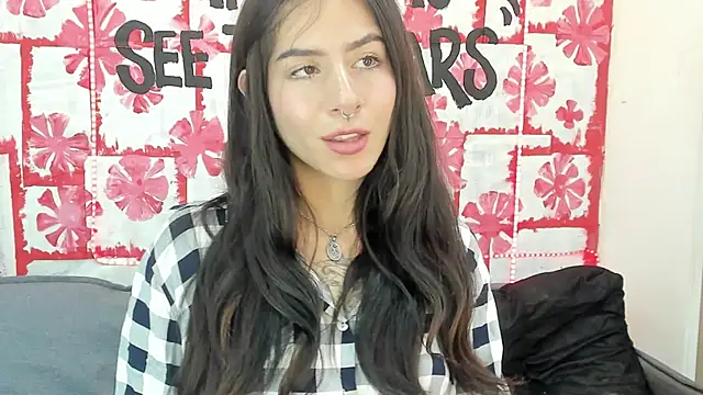 Snapshot of Mhelanny2 chatting on March 7, 8:45 am Mhelanny2 online show from March 7, 8:45 am