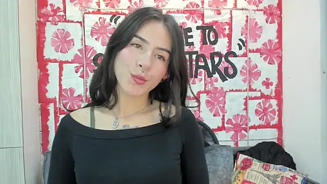 Snapshot of Mhelanny2 chatting on March 13, 6:37 am Mhelanny2 online show from March 13, 6:37 am