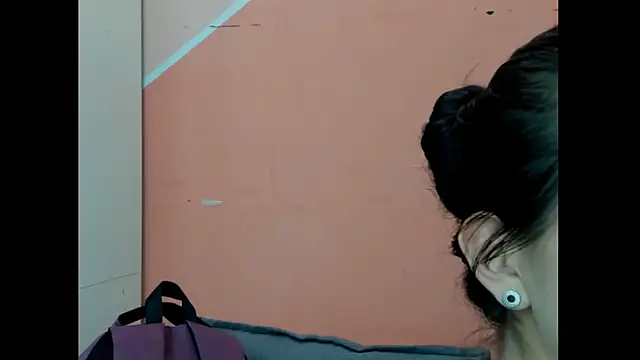 Snapshot of Mhelanny2 chatting on October 24, 9:22 pm Mhelanny2 online show from October 24, 9:22 pm