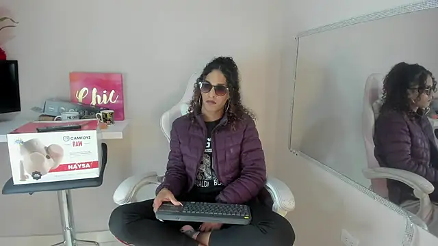 StefanyMiler online show from March 20, 6:30 am