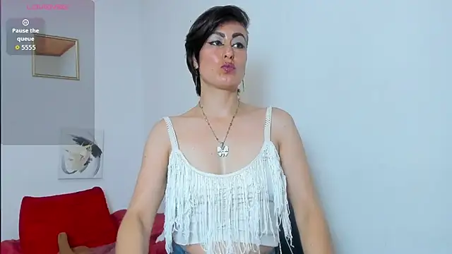 yasmin goldenst online show from November 7, 10:48 am