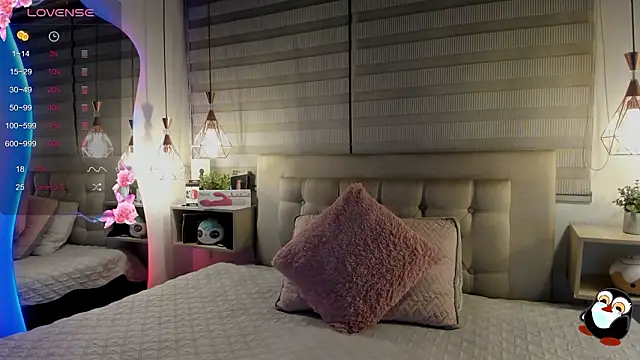 cristal  hot 1 online show from February 2, 4:55 am