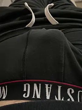 MoochedTape online show from November 1, 9:33 am