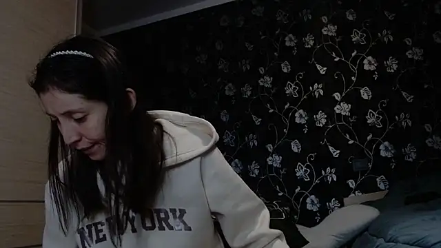 Sophi Cute online show from December 20, 1:40 pm