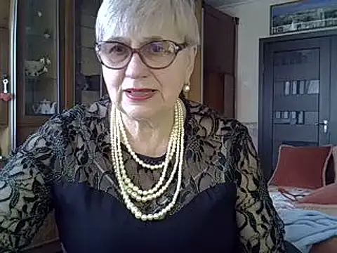 Snapshot of SweetCherry27 chatting on February 11, 11:54 am SweetCherry27 online show from February 11, 11:54 am