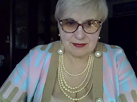 Snapshot of SweetCherry27 chatting on February 22, 4:51 pm SweetCherry27 online show from February 22, 4:51 pm