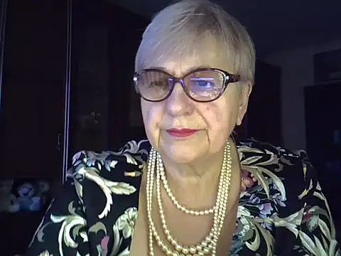 Snapshot of SweetCherry27 chatting on February 25, 4:57 am SweetCherry27 online show from February 25, 4:57 am