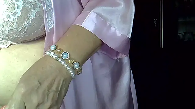 Snapshot of SweetCherry27 chatting on September 12, 2:55 am SweetCherry27 online show from September 12, 2:55 am