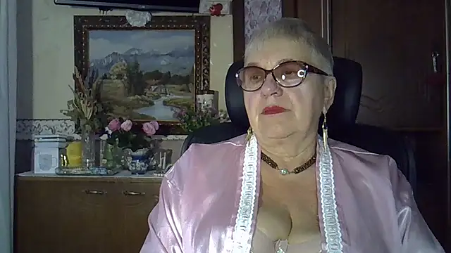Snapshot of SweetCherry27 chatting on September 12, 3:56 pm SweetCherry27 online show from September 12, 3:56 pm