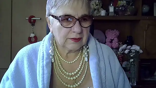 Snapshot of SweetCherry27 chatting on October 14, 4:57 am SweetCherry27 online show from October 14, 4:57 am