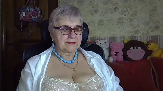 SweetCherry27 online show from December 3, 5:15 am