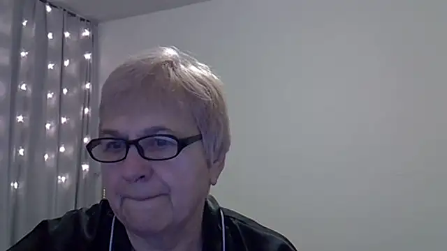 SweetCherry27 online show from January 19, 4:49 am