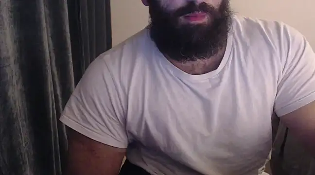 hugemachohandsome online show from March 9, 10:30 pm