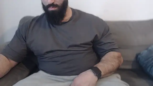 hugemachohandsome online show from April 19, 9:52 am