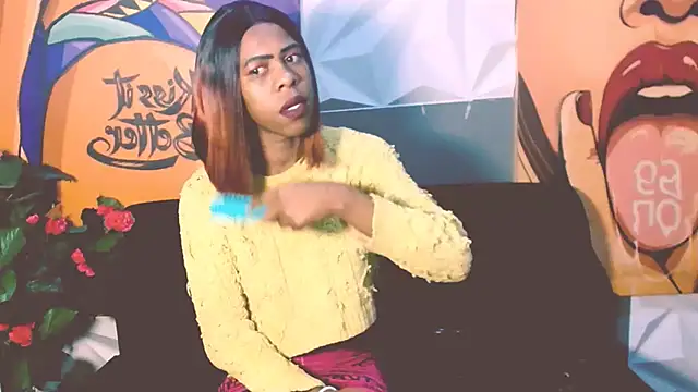 Snapshot of Ebonystormxxx chatting on September 17, 6:48 am Ebonystormxxx online show from September 17, 6:48 am