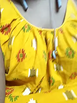 Snapshot of Sophiaboudi chatting on January 7, 6:03 pm Sophiaboudi online show from January 7, 6:03 pm