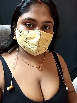 Snapshot of Sophiaboudi chatting on October 10, 5:34 pm Sophiaboudi online show from October 10, 5:34 pm