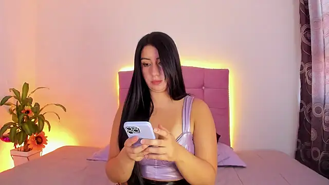 MarieLatex online show from March 21, 7:57 pm