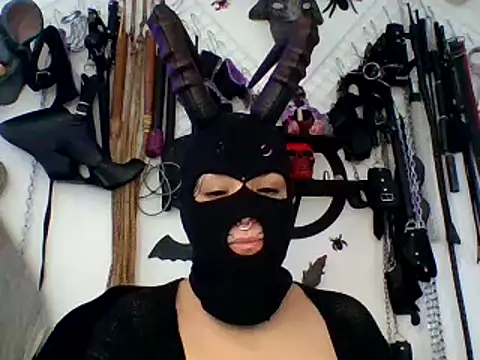 FeticheMacabre online show from April 6, 3:35 pm