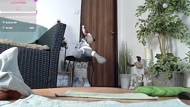 Snapshot of Squirtmania chatting on December 24, 9:06 am Squirtmania online show from December 24, 9:06 am