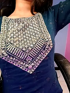 Snapshot of Aditi_1 chatting on January 14, 11:58 pm Aditi 1 online show from January 14, 11:58 pm