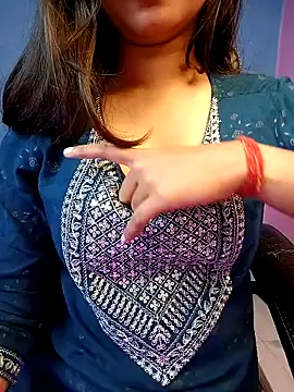 Snapshot of Aditi_1 chatting on February 11, 4:33 am Aditi 1 online show from February 11, 4:33 am