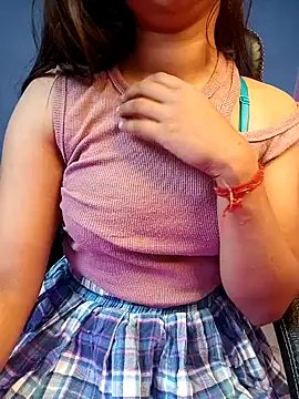 Snapshot of Aditi_1 chatting on February 13, 12:13 am Aditi 1 online show from February 13, 12:13 am