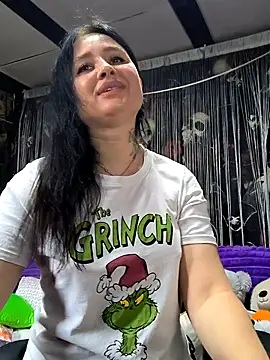 KikiXRed online show from April 22, 5:21 am