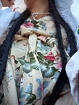 bellapaty online show from April 19, 6:10 pm