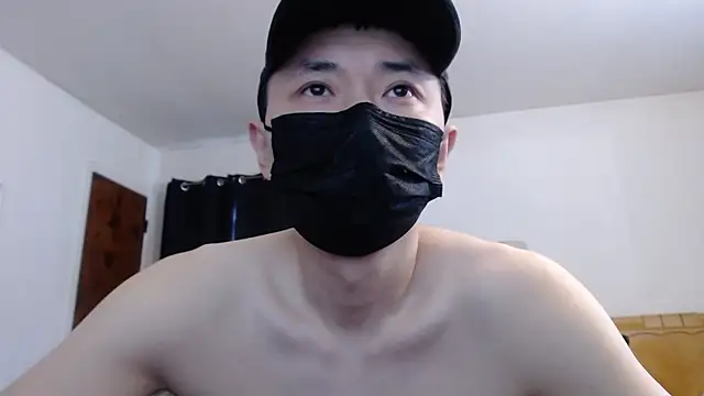 twbobo00715 online show from March 30, 3:57 pm