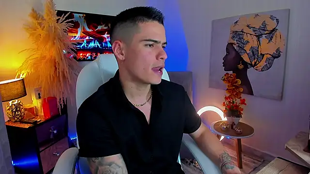 Matias Murrier online show from February 1, 2:56 pm