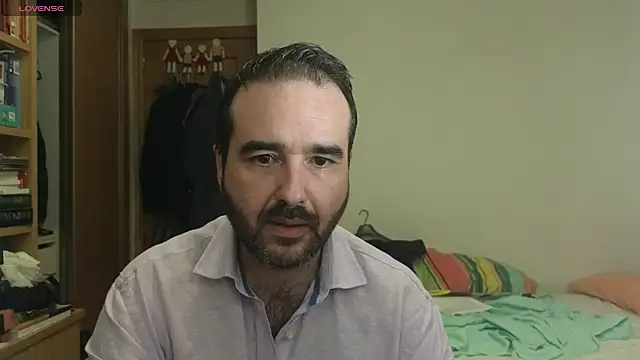 curiosillo83 online show from September 17, 3:35 pm