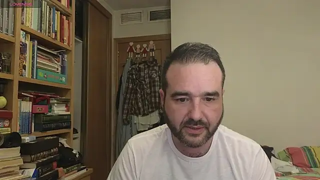 curiosillo83 online show from October 6, 4:15 pm