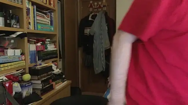 curiosillo83 online show from April 7, 9:10 am