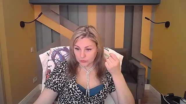 Candy Long online show from December 1, 6:29 am