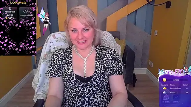 Snapshot of Candy_Long chatting on May 12, 6:54 am Candy Long online show from May 12, 6:54 am