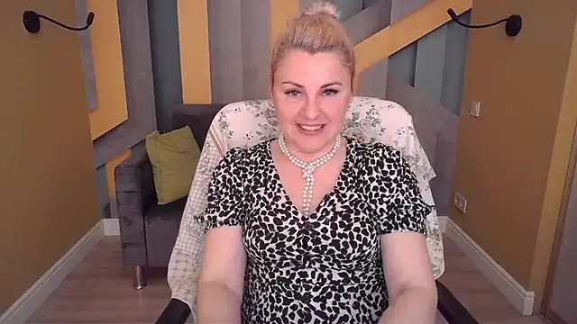 Snapshot of Candy_Long chatting on May 17, 7:21 pm Candy Long online show from May 17, 7:21 pm