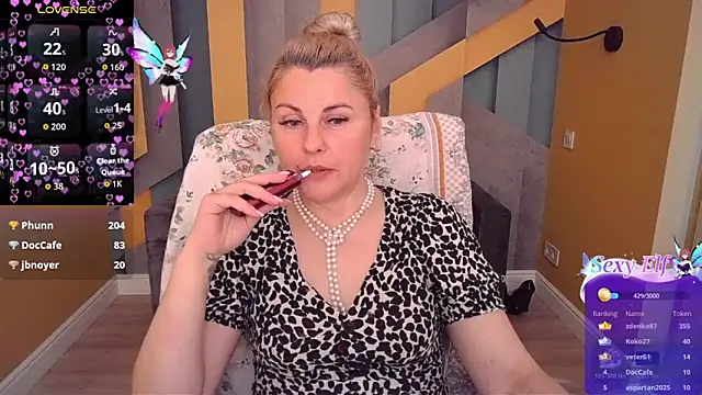 Snapshot of Candy_Long chatting on May 22, 6:53 am Candy Long online show from May 22, 6:53 am