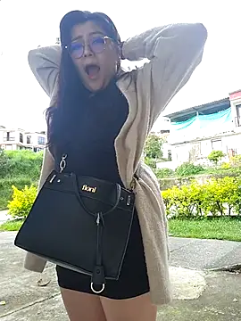 Sakura 0505 online show from March 5, 8:10 pm