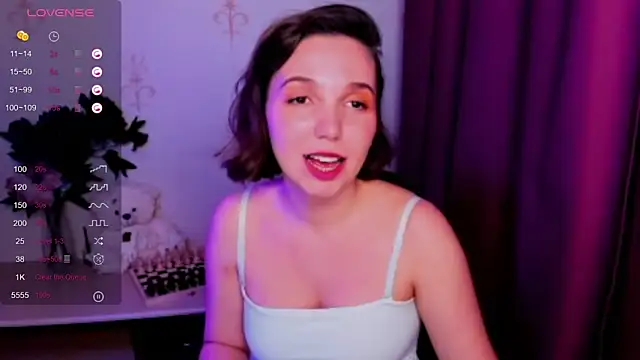 KindHazelHere  online show from November 23, 7:41 am