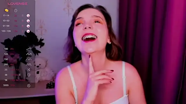 KindHazelHere  online show from November 27, 12:24 am