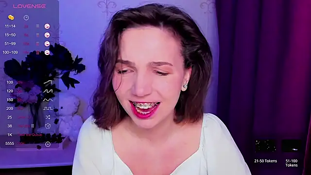 KindHazelHere  online show from February 20, 10:32 pm