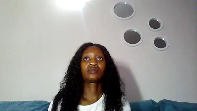 Snapshot of Hardnipples8 chatting on October 31, 11:39 pm Hardnipples8 online show from October 31, 11:39 pm