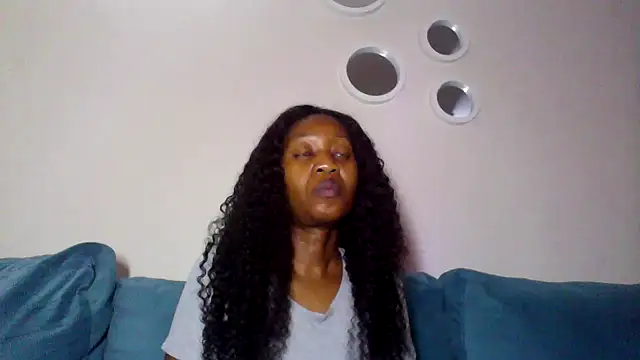 Snapshot of Hardnipples8 chatting on November 2, 11:51 pm Hardnipples8 online show from November 2, 11:51 pm